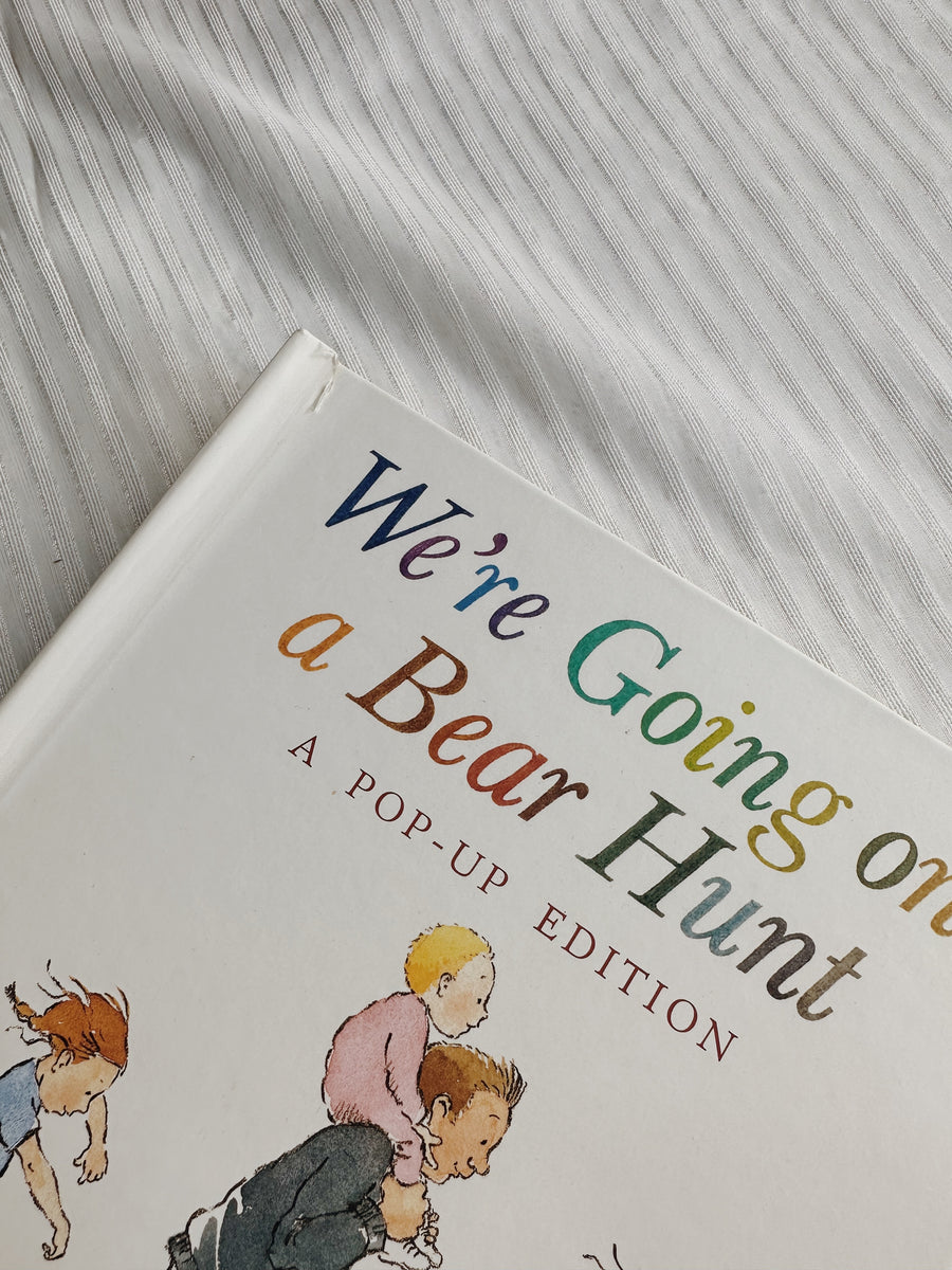 (AS IS) We’re Going on a Bear Hunt: A Celebratory Pop-Up Edition