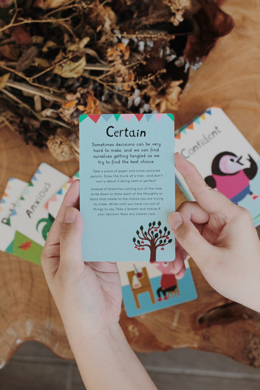 First Feelings : 30 activity cards to explore our emotions