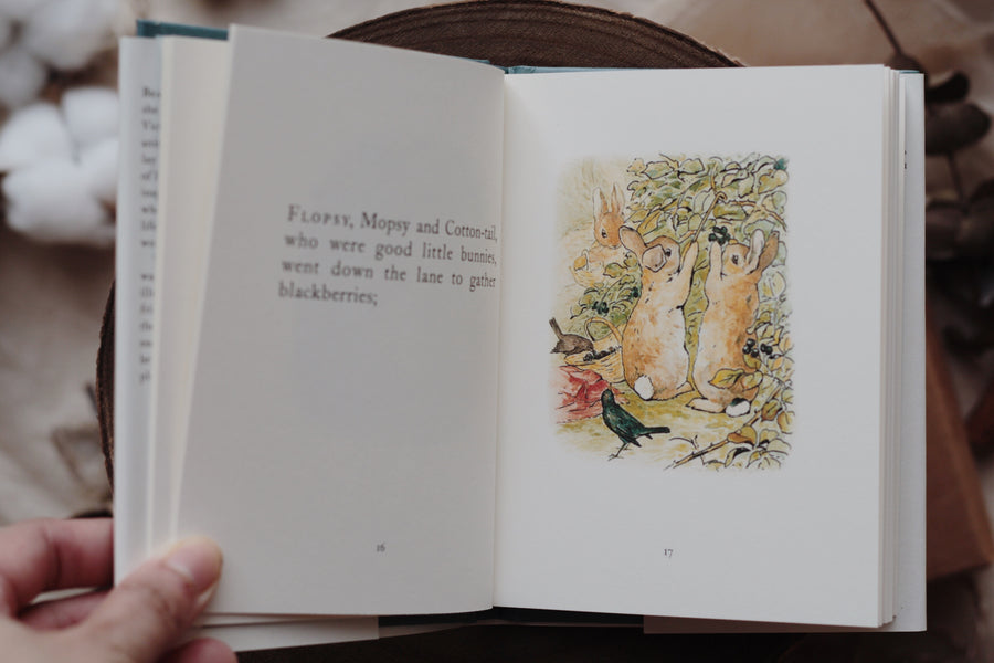 The Tale Of Peter Rabbit: The original and authorized edition