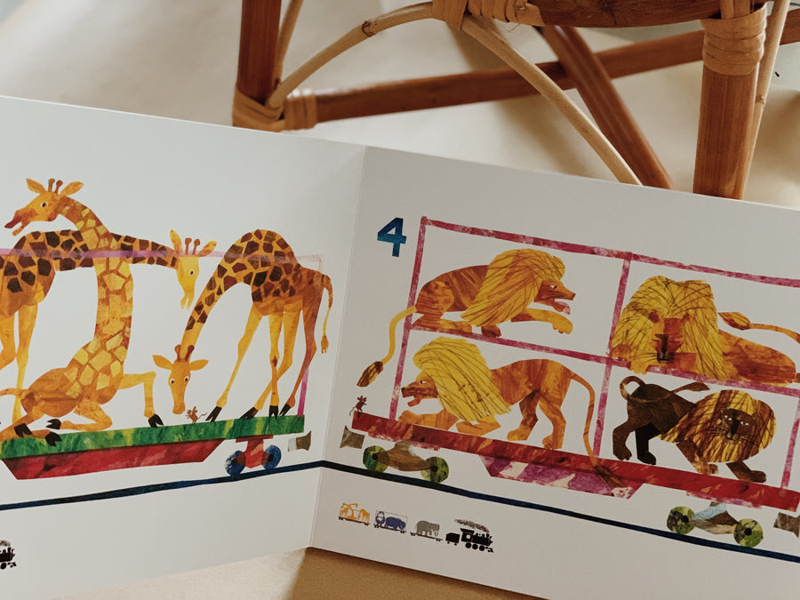 1, 2, 3 to the Zoo: An Oversized Counting Book